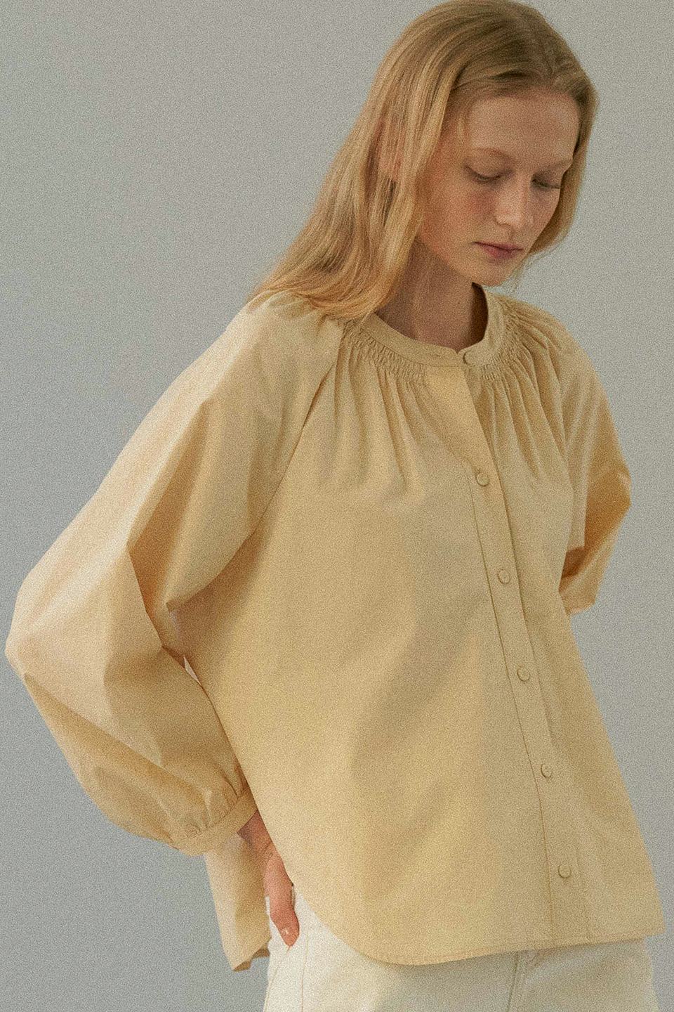 smocking cotton blouse (butter beige)